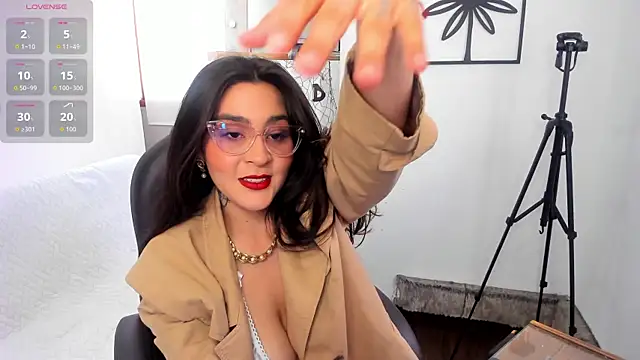 emily amaya online show from 24, 6, 2026