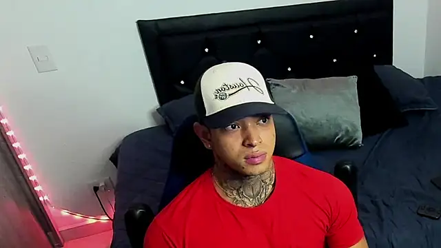 Stiven collins online show from 1, 3, 2025