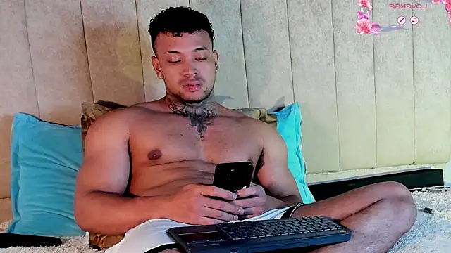 Stiven collins online show from 8, 6, 2026