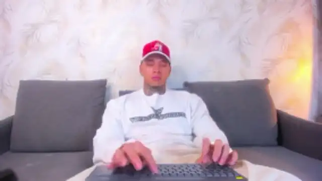 Stiven collins online show from 5, 2, 2026