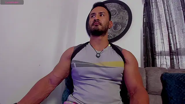 Snapshot of curt_xxx chatting on 5, 6, 2026 curt xxx online show from 5, 6, 2026