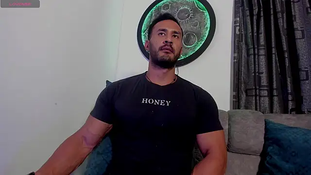 Snapshot of curt_xxx chatting on 3, 6, 2026 curt xxx online show from 3, 6, 2026