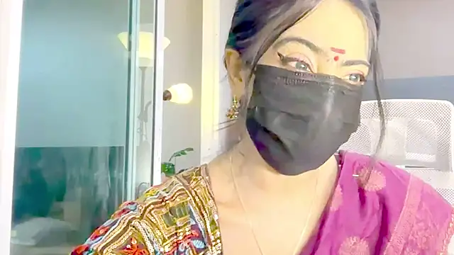 Monalisadon018 online show from 25, 11, 2025