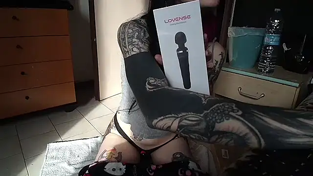 Honey2Bad online show from 3, 12, 2025