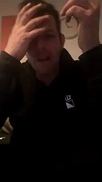 Knuffelstaaf123 online show from 5, 2, 2026