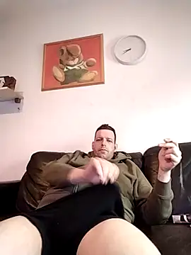 Knuffelstaaf123 online show from 7, 1, 2026