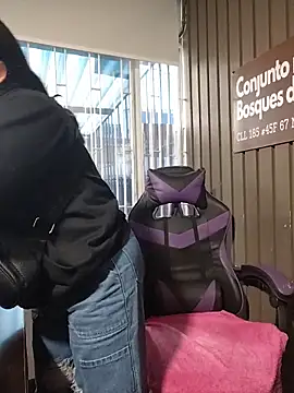 Snapshot of Cute_Penelope chatting on 5, 2, 2026 Cute Penelope online show from 5, 2, 2026