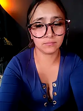 Cute Penelope online show from 7, 3, 2025