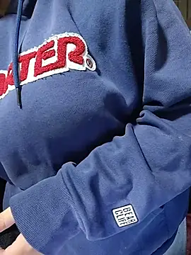 Cute Penelope online show from 2, 4, 2026