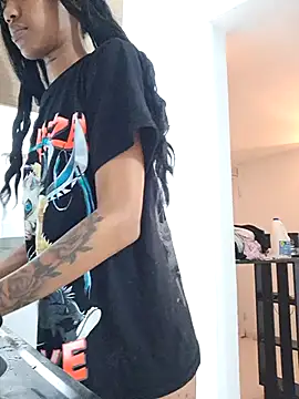 Honey-420- online show from 4, 12, 2025