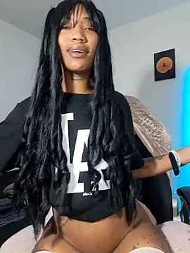 Snapshot of Honey-420- chatting on 21, 11, 2025 Honey-420- online show from 21, 11, 2025