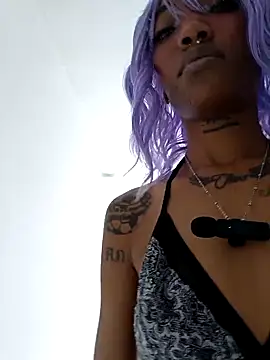 Snapshot of Honey-420- chatting on 26, 9, 2025 Honey-420- online show from 26, 9, 2025