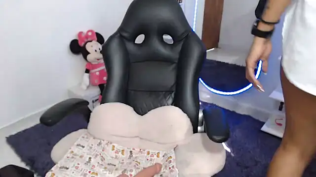 Honey-420- online show from 28, 5, 2026