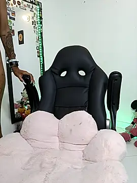 Snapshot of Honey-420- chatting on 20, 9, 2025 Honey-420- online show from 20, 9, 2025