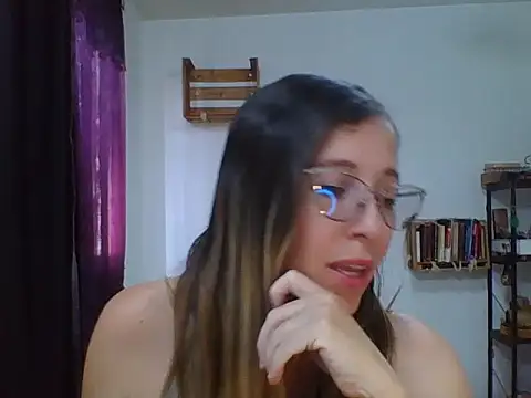 charlott ponce online show from 2, 12, 2025