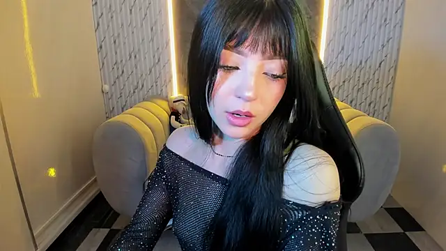  mia collins b  online show from 16, 10, 2025