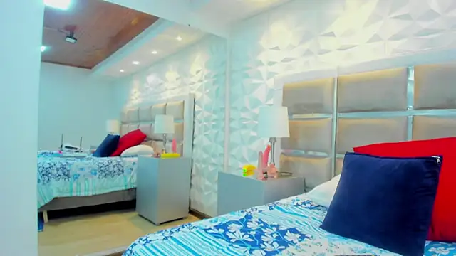 LittleScarlet online show from 10, 12, 2024