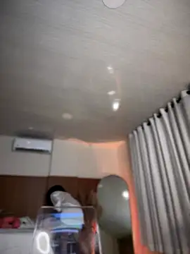 Lianh Benett online show from 14, 9, 2025