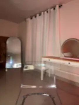 Lianh Benett online show from 8, 3, 2025