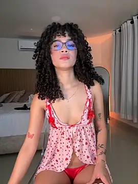 Lianh Benett online show from 26, 9, 2025