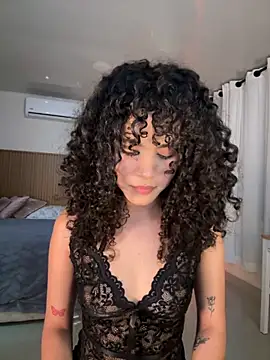 Lianh Benett online show from 24, 10, 2025