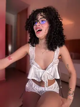 Lianh Benett online show from 28, 2, 2025