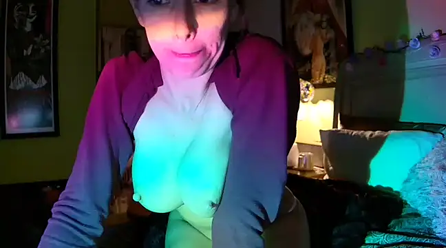 GardenGirl00 online show from 2, 3, 2025