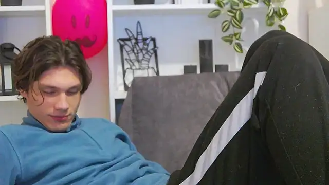 CalvinCay online show from 25, 2, 2025