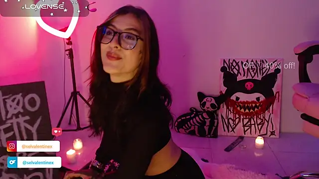 selvalentinex online show from 1, 10, 2025