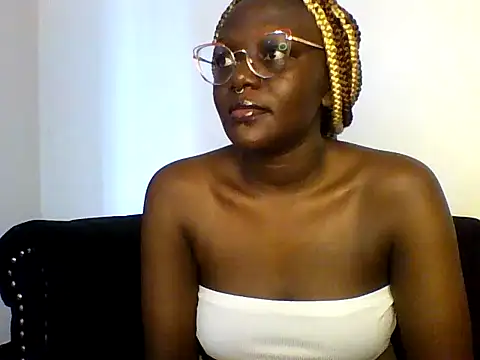 Dirty sweet  online show from 28, 2, 2025