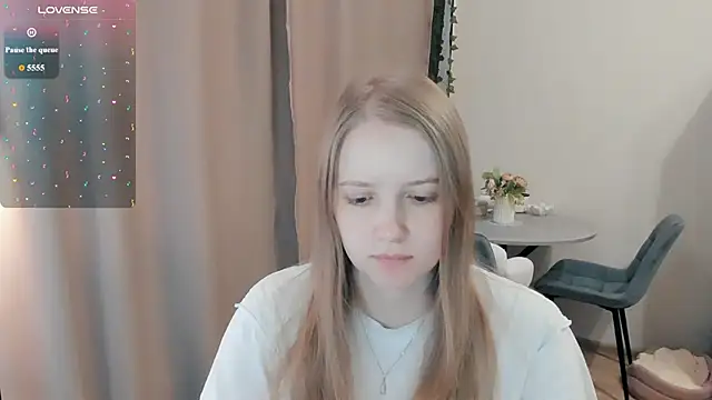 Snapshot of Alyaley chatting on 12, 7, 2026 Alyaley online show from 12, 7, 2026