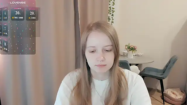 Snapshot of Alyaley chatting on 8, 7, 2026 Alyaley online show from 8, 7, 2026