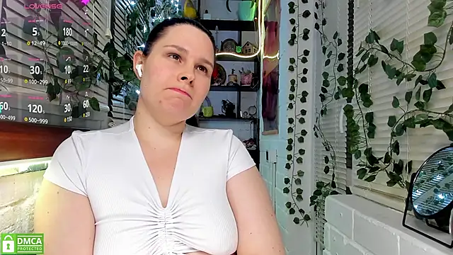 Candys booty online show from 14, 2, 2025