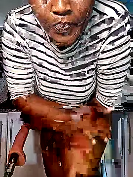 Bella045 online show from 9, 11, 2025