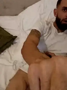 Snapshot of momentum2023 chatting on 18, 11, 2025 momentum2023 online show from 18, 11, 2025