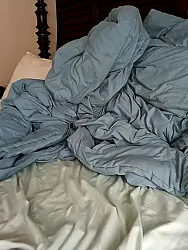 Snapshot of momentum2023 chatting on 30, 9, 2025 momentum2023 online show from 30, 9, 2025