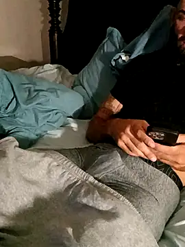 Snapshot of momentum2023 chatting on 11, 10, 2025 momentum2023 online show from 11, 10, 2025