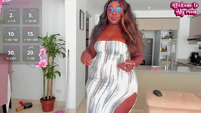 Snapshot of Naomii_King chatting on 4, 8, 2026 Naomii King online show from 4, 8, 2026