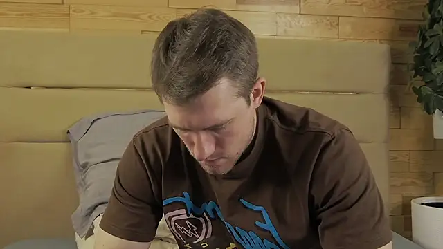 EthanPinkman online show from 9, 10, 2025