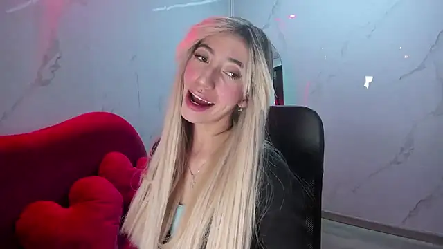 LilithCooperr  online show from 4, 11, 2025