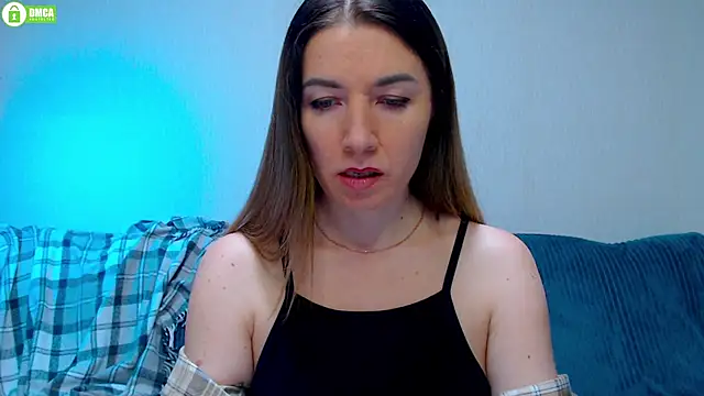 Sweet   Amelia online show from 28, 10, 2025