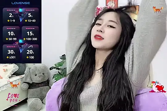  LLisa  online show from 22, 2, 2025