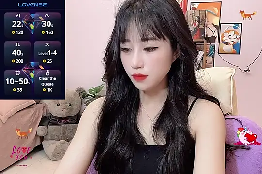  LLisa  online show from 13, 3, 2025