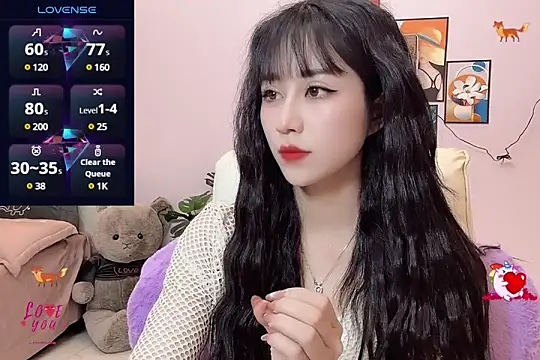  LLisa  online show from 18, 3, 2025