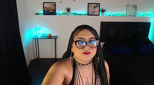 Snapshot of LiaScarlett chatting on 23, 2, 2025 LiaScarlett online show from 23, 2, 2025