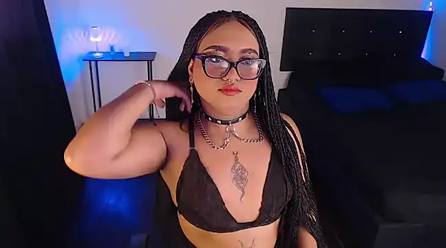 Snapshot of LiaScarlett chatting on 6, 1, 2025 LiaScarlett online show from 6, 1, 2025