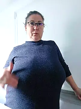 EmmaSquirt online show from 19, 3, 2025