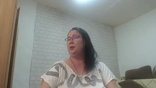 EmmaSquirt online show from 13, 2, 2026