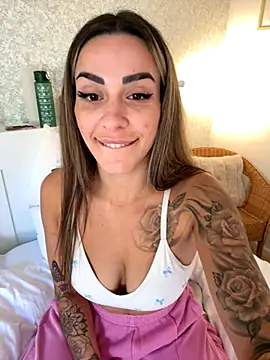 Snapshot of Alisa-Marie chatting on 2, 11, 2025 Alisa-Marie online show from 2, 11, 2025