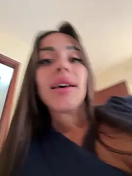 Snapshot of Alisa-Marie chatting on 5, 3, 2025 Alisa-Marie online show from 5, 3, 2025